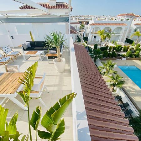 Fortuna Penthouse With Roof Terrace, Ac And Pool Рохалес Екстер'єр фото