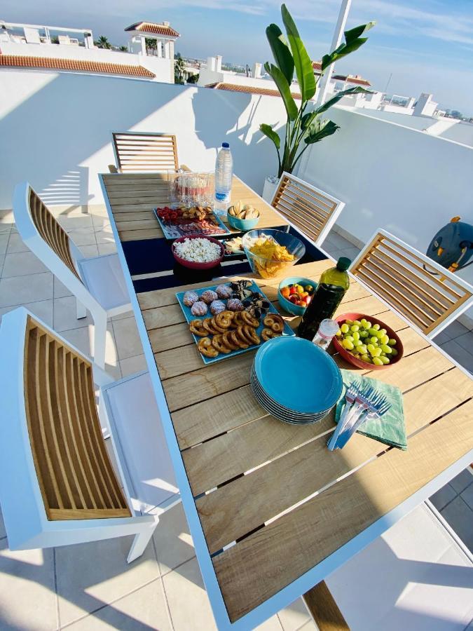 Fortuna Penthouse With Roof Terrace, Ac And Pool Рохалес Екстер'єр фото